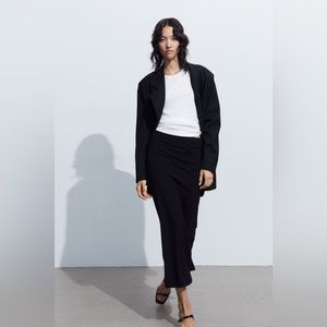 H&M black skirt